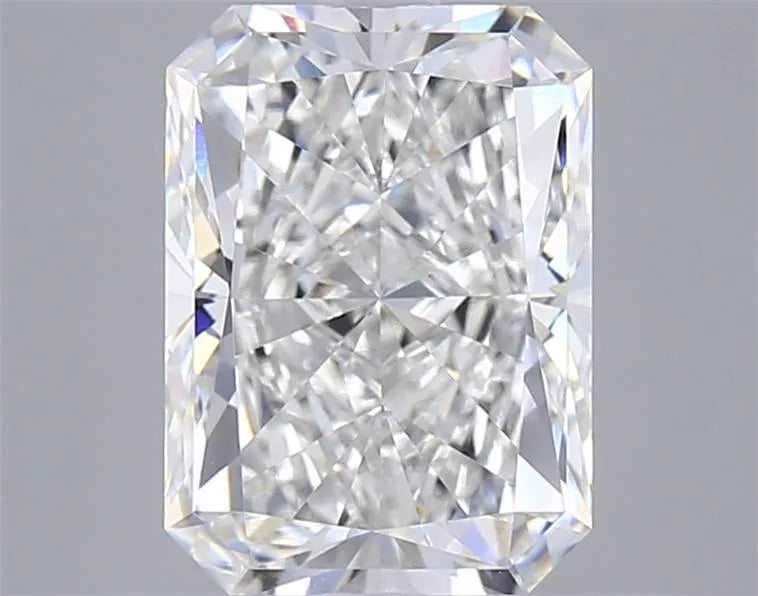 2.52ct Radiant Lab Grown Diamond (Colour F, Clarity VVS1, IGI Certified)