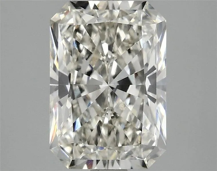 2.58ct Radiant Lab Grown Diamond (Colour H, Clarity VS1, IGI Certified)