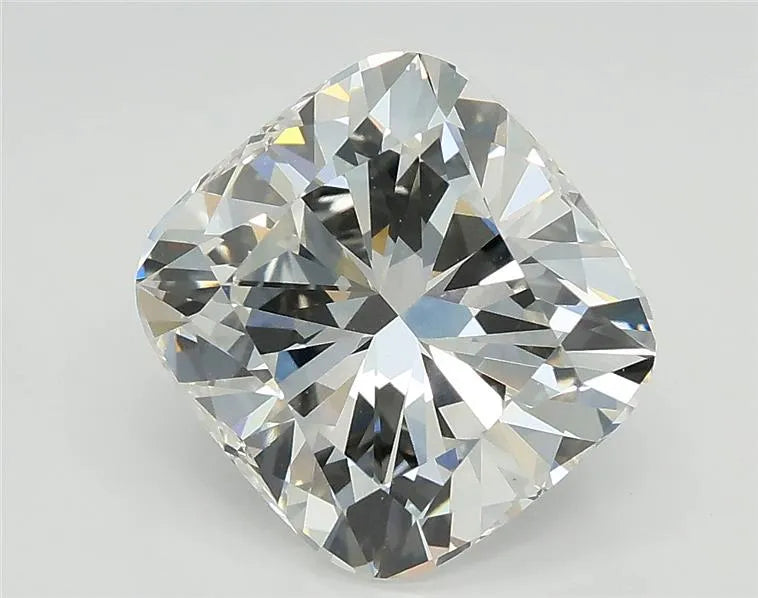 3.02ct Cushion brilliant Lab Grown Diamond (Colour G, Clarity VVS2, IGI Certified)