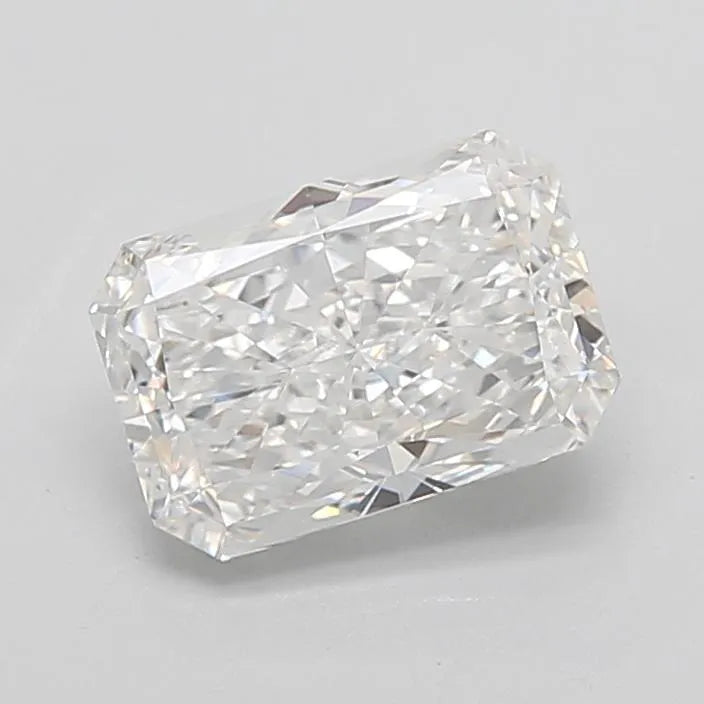 4.06ct Radiant Lab Grown Diamond (Colour E, Clarity VVS1, IGI Certified)