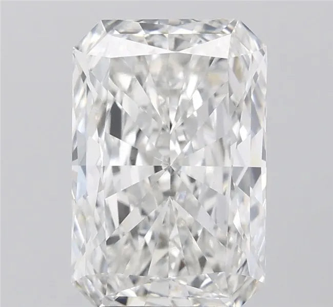 4.06ct Radiant Lab Grown Diamond (Colour F, Clarity VVS2, IGI Certified)
