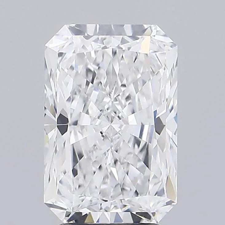 4.19ct Radiant Lab Grown Diamond (Colour D, Clarity VVS1, IGI Certified)