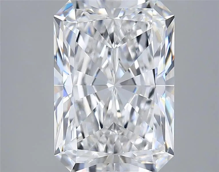 5.00ct Radiant Lab Grown Diamond (Colour E, Clarity VVS2, GIA Certified)
