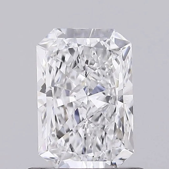 0.70ct Radiant Lab Grown Diamond (Colour E, Clarity VS2, IGI Certified)