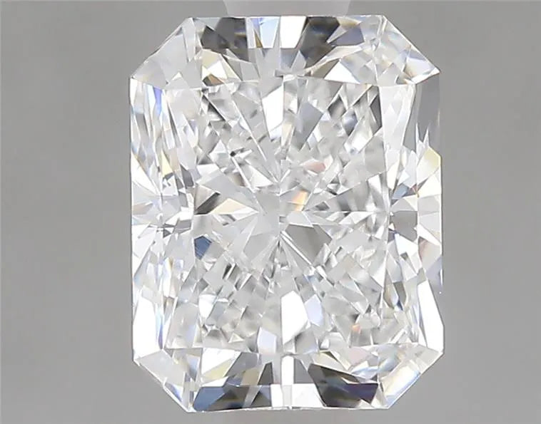 0.99ct Radiant Lab Grown Diamond (Colour E, Clarity VS1, IGI Certified)