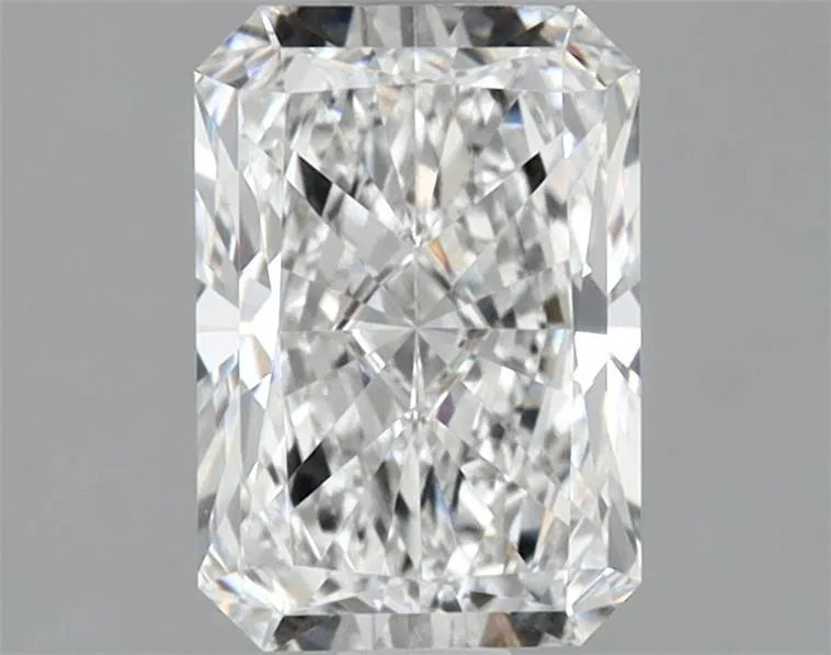 1.53ct Radiant Lab Grown Diamond (Colour D, Clarity VVS2, IGI Certified)
