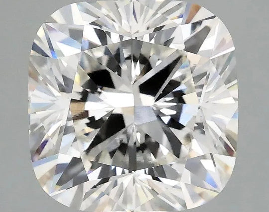 2.51ct Cushion modified Lab Grown Diamond (Colour G, Clarity VVS2, IGI Certified)
