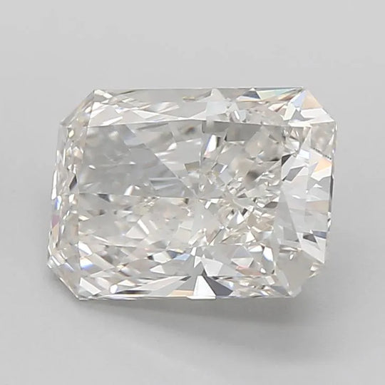 2.51ct Radiant Lab Grown Diamond (Colour G, Clarity VVS2, IGI Certified)