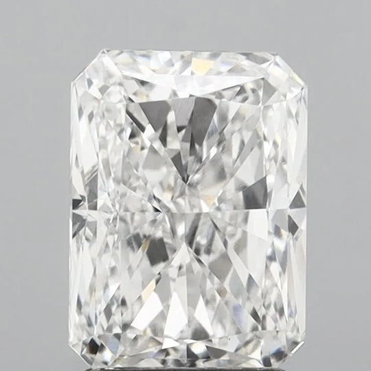 3.03ct Radiant Lab Grown Diamond (Colour E, Clarity VVS2, IGI Certified)