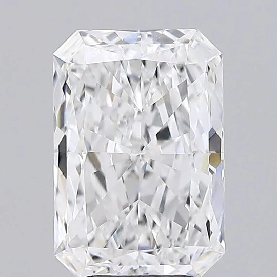 3.34ct Radiant Lab Grown Diamond (Colour E, Clarity VVS1, IGI Certified)