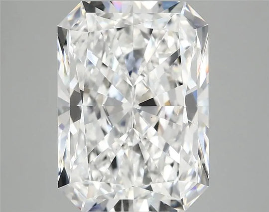 3.82ct Radiant Lab Grown Diamond (Colour E, Clarity VS2, IGI Certified)