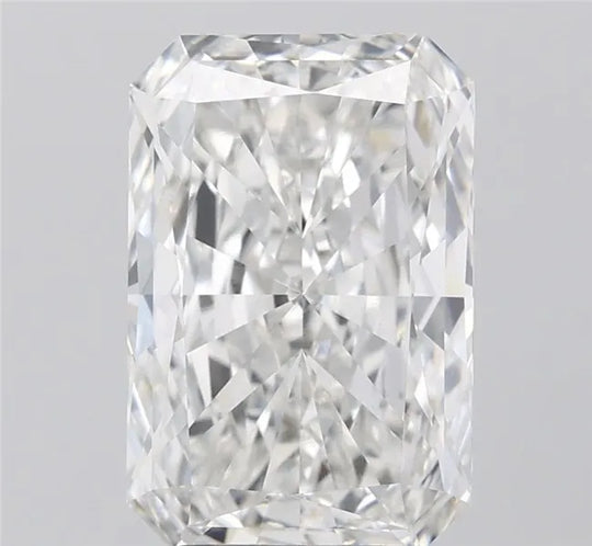 4.06ct Radiant Lab Grown Diamond (Colour F, Clarity VVS2, IGI Certified)