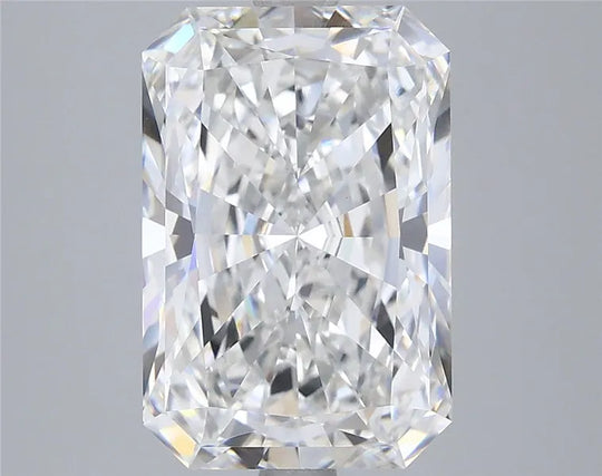 4.09ct Radiant Lab Grown Diamond (Colour F, Clarity VVS2, IGI Certified)