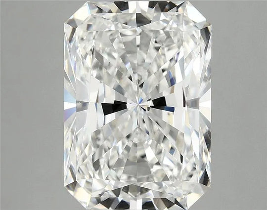 4.18ct Radiant Lab Grown Diamond (Colour E, Clarity VS2, IGI Certified)