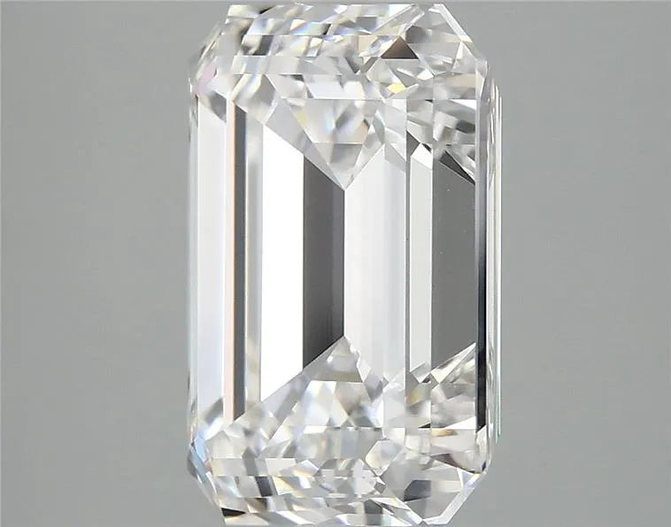 5.01ct Emerald Lab Grown Diamond (Colour E, Clarity VVS2, IGI Certified)
