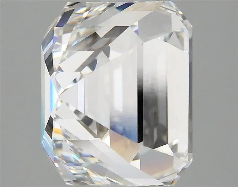 5.07ct Asscher Lab Grown Diamond (Colour E, Clarity VVS2, IGI Certified)