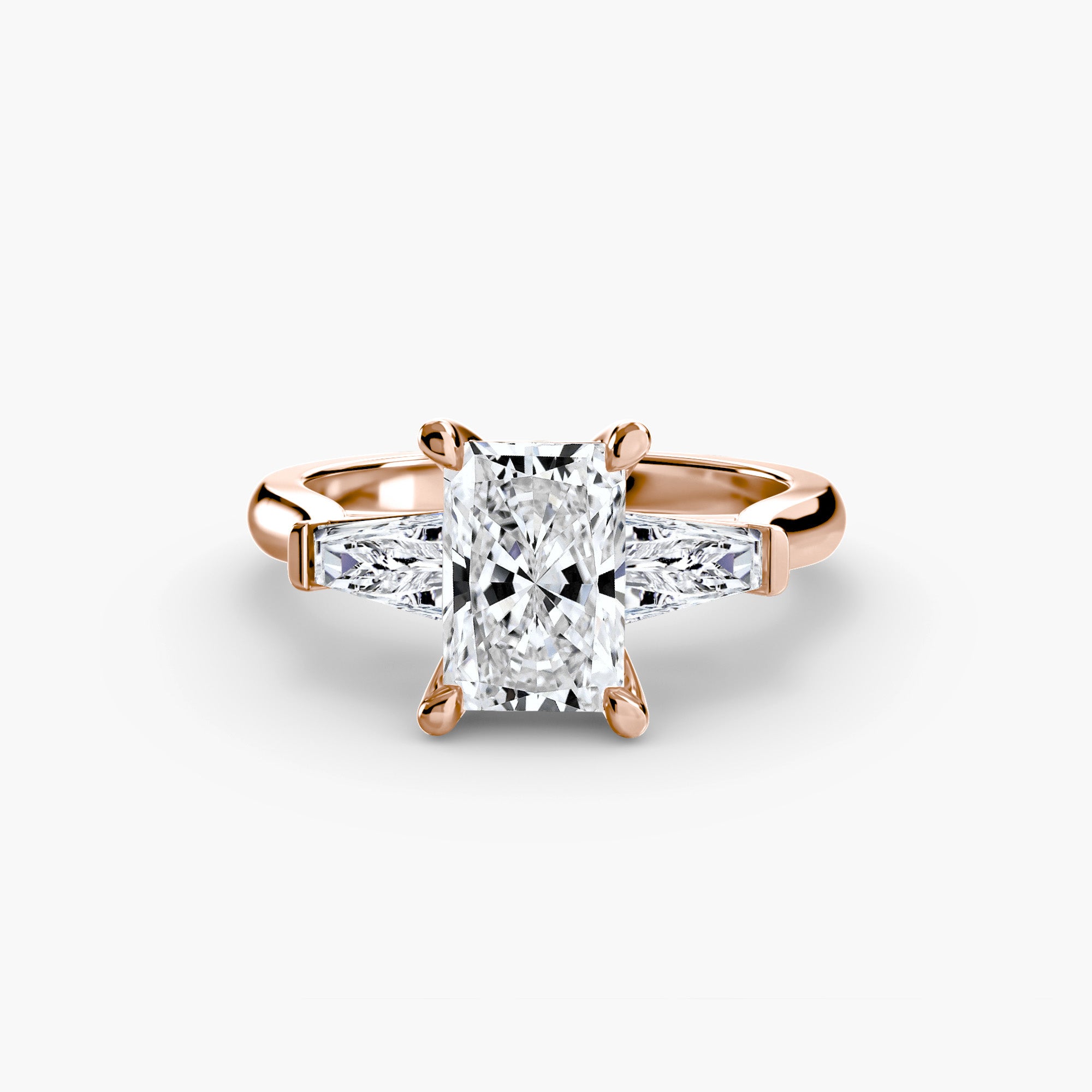 Assetto Three-Stone Setting
